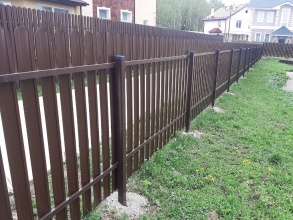 Забор из евроштакетника с утрамбовкой щебнем 70 метров фото в Ветлуге