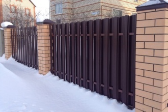 Забор из евроштакетника в шахматном порядке 30 метров фото в Ветлуге